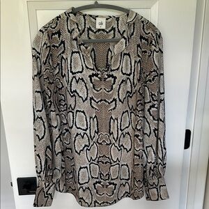 ✨Cabi Snake Print Blouse - Size M